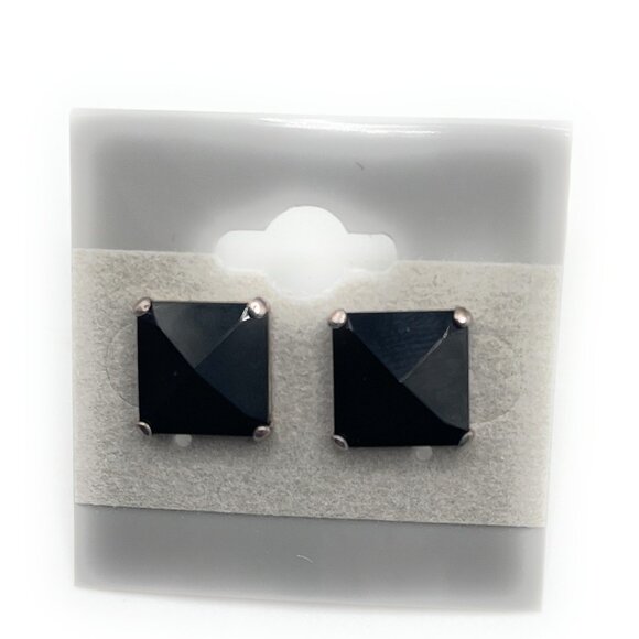 P3038 Silpada Sterling Pyramid Post Earrings - Picture 1 of 1